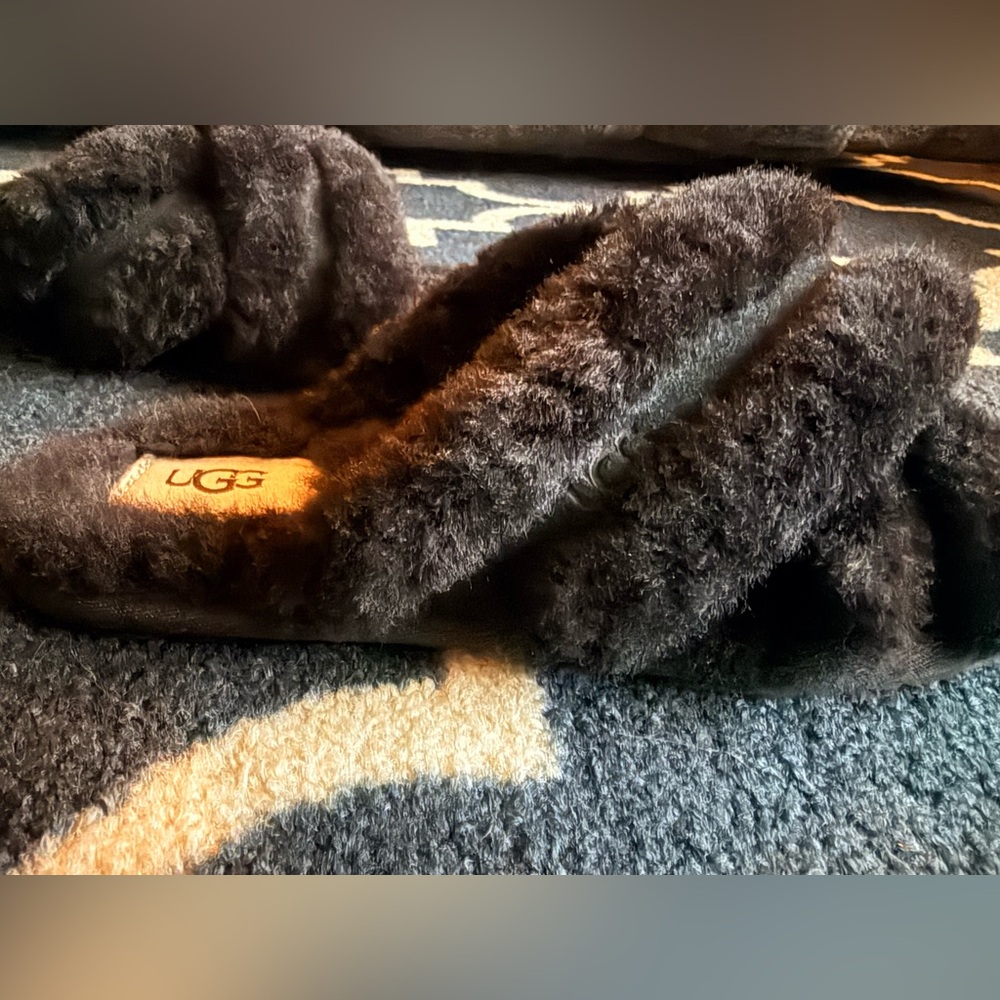UGG Scuffita Slide Slippers - Picture 5 of 13